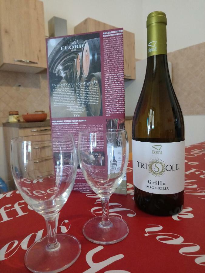 Apartment Of Kite And Wine Birgi Vecchi Luaran gambar